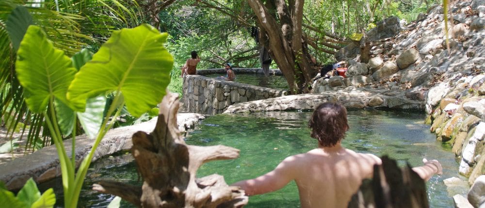 foto-banner1 Hot springs pool