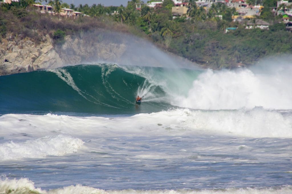IMGP0009 bodyboard zicatela puerto escondido