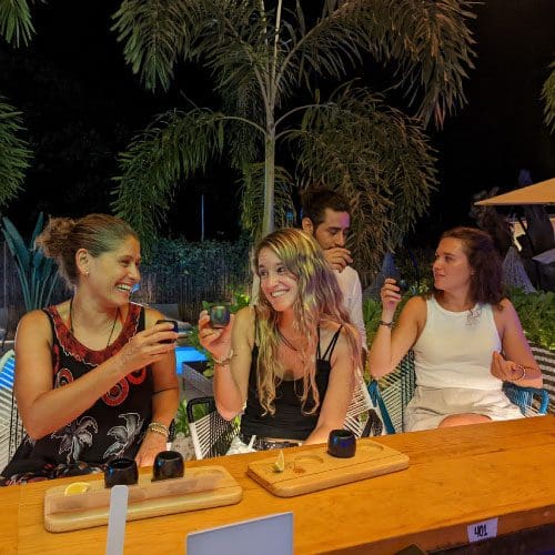 culture-tours-1 probando mezcal